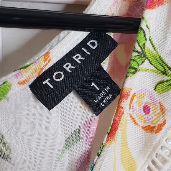 Torrid Floral Print Cold Shoulder Ruffle Romper 1X - Picture 13 of 16
